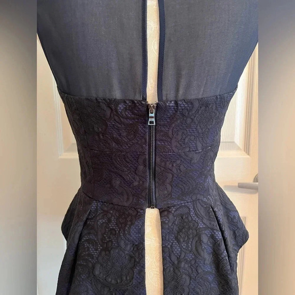 BCBGMaxAzria Noemi Corset Peplum Blouse in Dark Navy size S - Picture 3 of 14